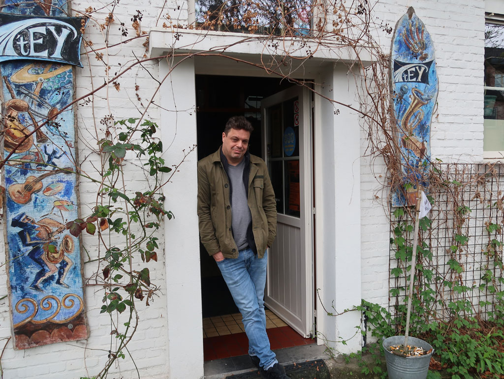 Eric Bosteels aan Muziekclub 't Ey (foto: 't Ey)