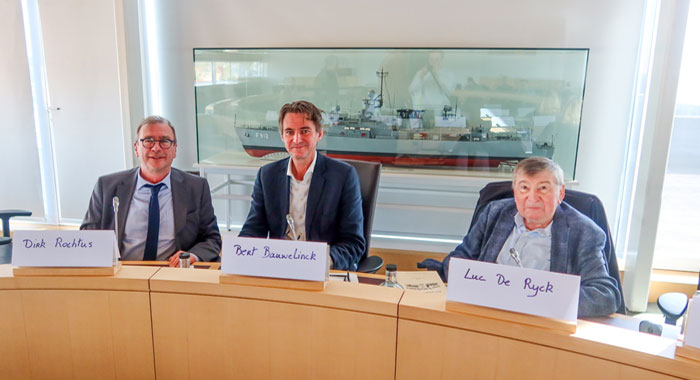 foto: Dirk Rochtus (ADVN), Bert Bauwelinck (burgemeester wnd.) en Luc De Ryck (ereburgemeester), © Gemeente Temse