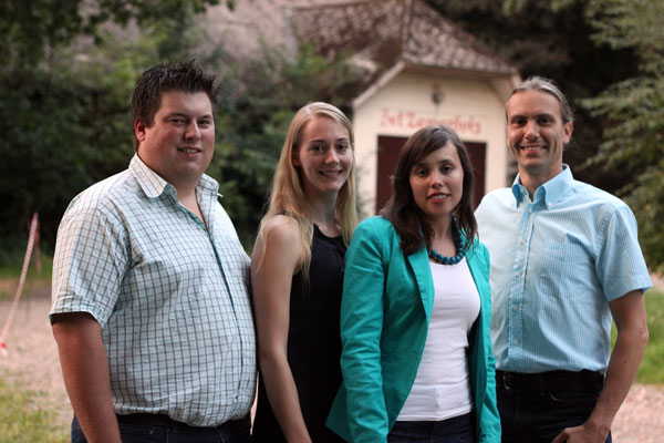 vlnr: Kevin de Koeijer, Nikki Maes, Iris Parlevliet en Christophe Creve